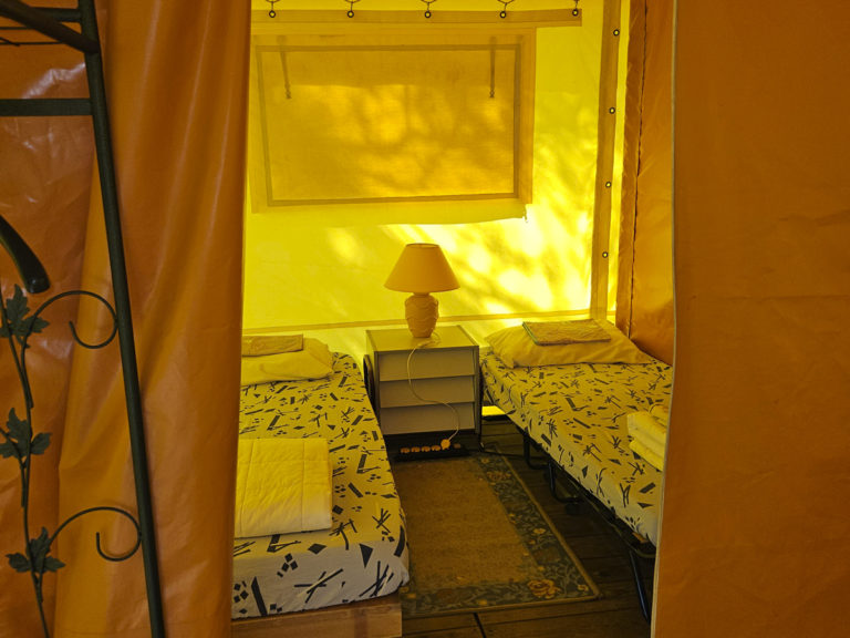 BENGALOW-CHAMBRE-02
